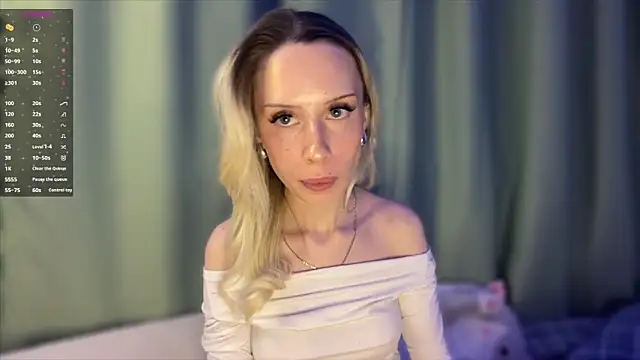 Snapshot of DellaCampbell chatting on 02-22-26, 07:04 DellaCampbell online show from 02-22-26, 07:04