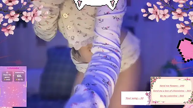 Snapshot of DellaCampbell chatting on 02-13-26, 12:49 DellaCampbell online show from 02-13-26, 12:49