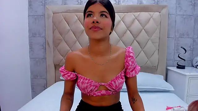 Snapshot of SidneyBrownn_ chatting on 02-19-26, 11:23 SidneyBrownn online show from 02-19-26, 11:23