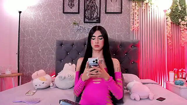 Snapshot of lana_gill1 chatting on 06-17-26, 07:46 lana gill1 online show from 06-17-26, 07:46