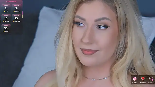 Snapshot of OndinaNoire chatting on 02-07-26, 08:39 OndinaNoire online show from 02-07-26, 08:39