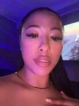 Snapshot of Lunakiana chatting on 02-12-26, 04:18 Lunakiana online show from 02-12-26, 04:18