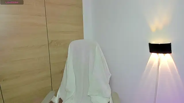 LAY LA  online show from 02-06-26, 09:11