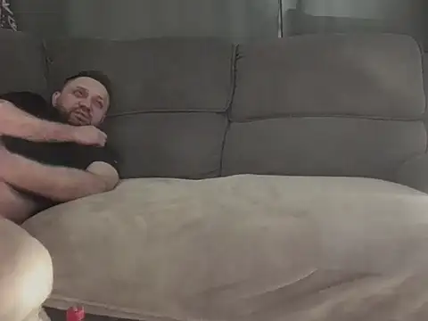 Snapshot of luchyanddaddy chatting on 02-14-26, 11:27 luchyanddaddy online show from 02-14-26, 11:27