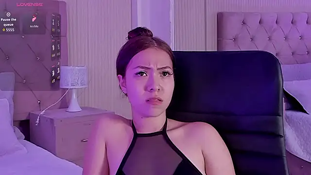 lizzyrossie online show from 02-22-26, 07:48