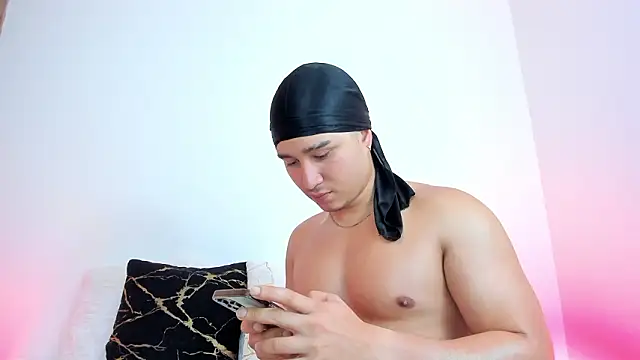 Axel nova online show from 03-08-26, 01:47