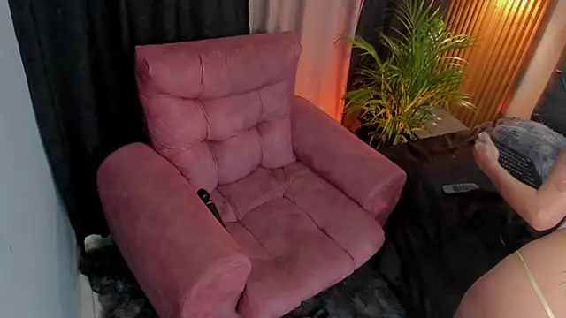 Snapshot of luna_sunflower__ chatting on 02-02-26, 06:18 luna sunflower online show from 02-02-26, 06:18