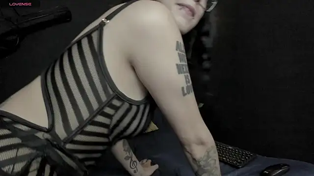 luna sunflower   online show from 03-04-26, 12:07