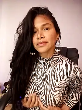 Snapshot of _aish_a chatting on 02-15-26, 01:54 aish a online show from 02-15-26, 01:54