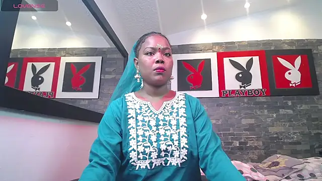 kavya suri  online show from 02-16-26, 07:01