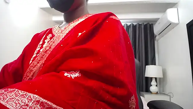 kavya suri  online show from 02-17-26, 03:20