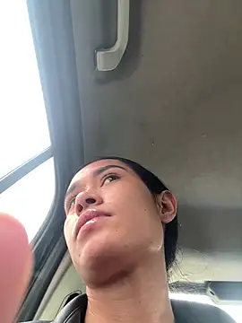 Snapshot of Zoe_dim chatting on 02-19-26, 07:22 Zoe dim online show from 02-19-26, 07:22