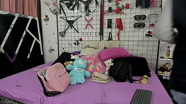 Snapshot of playful-girls chatting on 02-26-26, 01:22 playful-girls online show from 02-26-26, 01:22