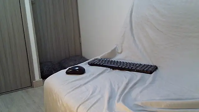 Snapshot of jordan_fox chatting on 02-12-26, 11:04 jordan fox online show from 02-12-26, 11:04