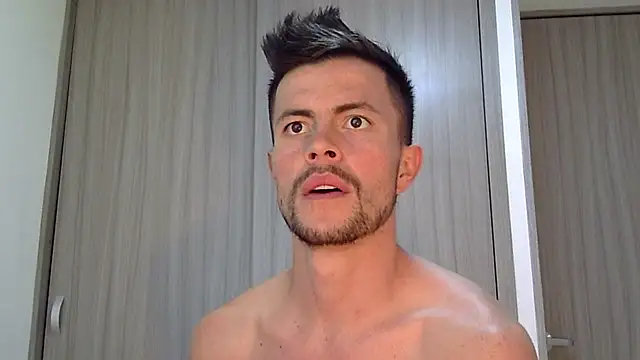 Snapshot of jordan_fox chatting on 02-05-26, 08:04 jordan fox online show from 02-05-26, 08:04