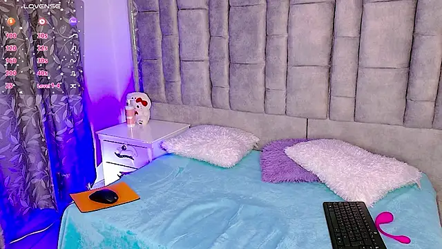 Ayla Han online show from 06-12-26, 01:14