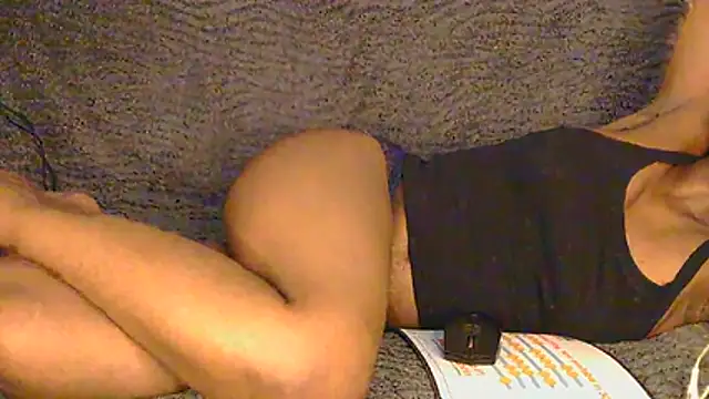 Snapshot of AfricanGodesss chatting on 02-10-26, 06:40 AfricanGodesss online show from 02-10-26, 06:40