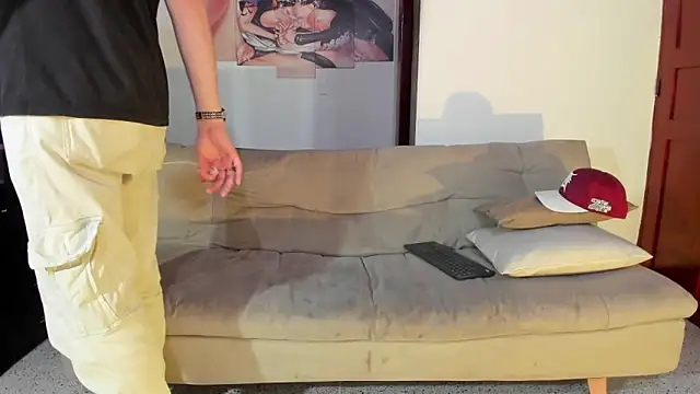 Snapshot of Vlad__night chatting on 02-18-26, 03:37 Vlad night online show from 02-18-26, 03:37