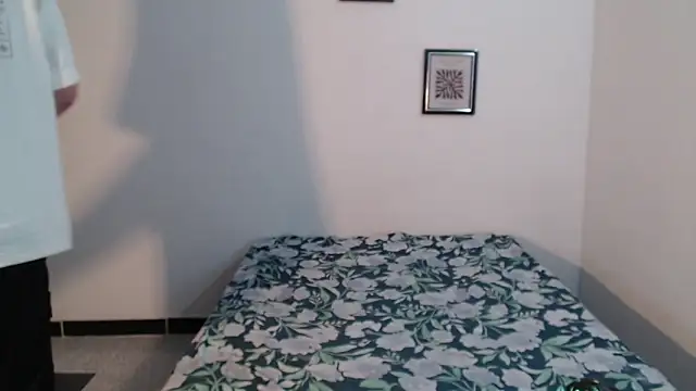 Snapshot of Vlad__night chatting on 02-25-26, 03:51 Vlad night online show from 02-25-26, 03:51