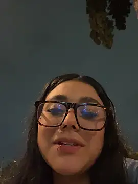 Snapshot of Violetta_pinkk1 chatting on 02-13-26, 03:28 Violetta pinkk1 online show from 02-13-26, 03:28