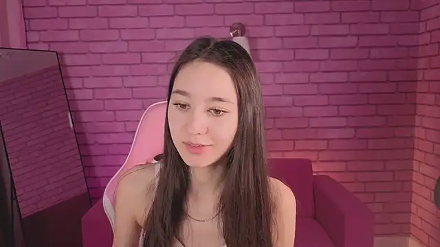 Snapshot of Nicole_Brownie chatting on 04-22-26, 01:12 Nicole Brownie online show from 04-22-26, 01:12