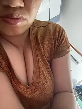 Puka2001 online show from 04-12-26, 02:09