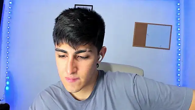 babyted272 online show from 04-15-26, 11:27