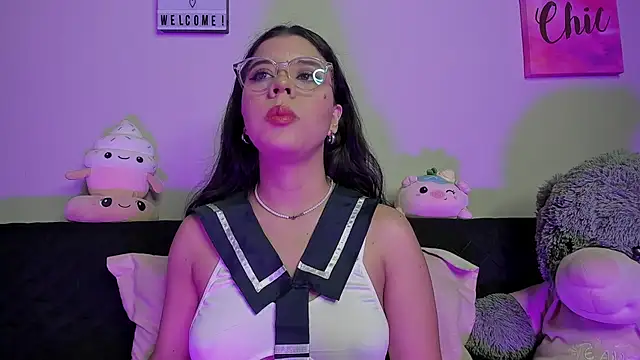 ViolettM online show from 03-25-26, 05:12