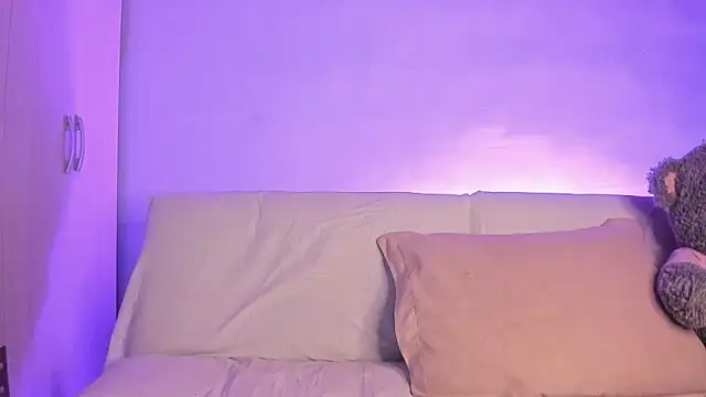 ViolettM online show from 02-16-26, 03:38