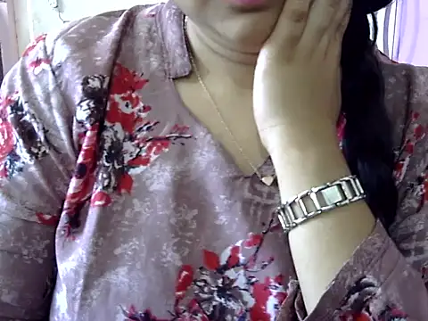 Cute Aliyaa online show from 03-25-26, 08:25