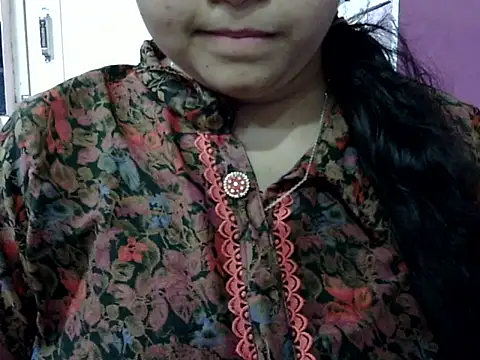 Cute Aliyaa online show from 04-01-26, 01:52