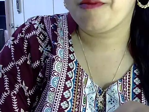 Cute Aliyaa online show from 06-20-26, 12:54