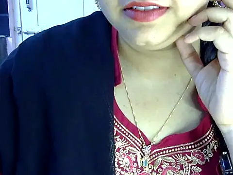 Cute Aliyaa online show from 06-27-26, 10:43