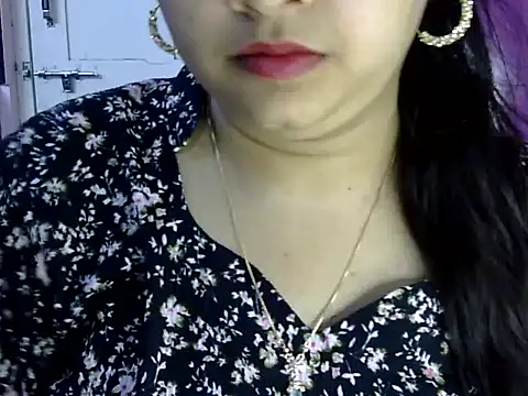 Cute Aliyaa online show from 06-23-26, 01:20