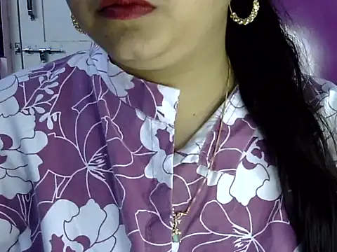 Cute Aliyaa online show from 06-24-26, 02:04