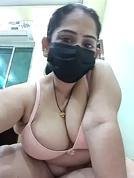 Snapshot of diyam4002 chatting on 03-01-26, 05:24 diyam4002 online show from 03-01-26, 05:24