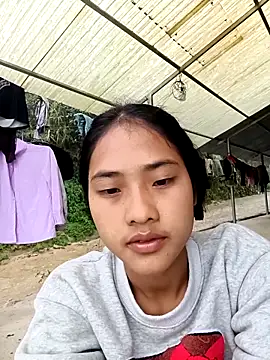 Hoa-tuylip online show from 03-09-26, 07:23