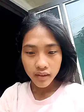 Snapshot of Hoa-tuylip chatting on 05-02-26, 11:54 Hoa-tuylip online show from 05-02-26, 11:54