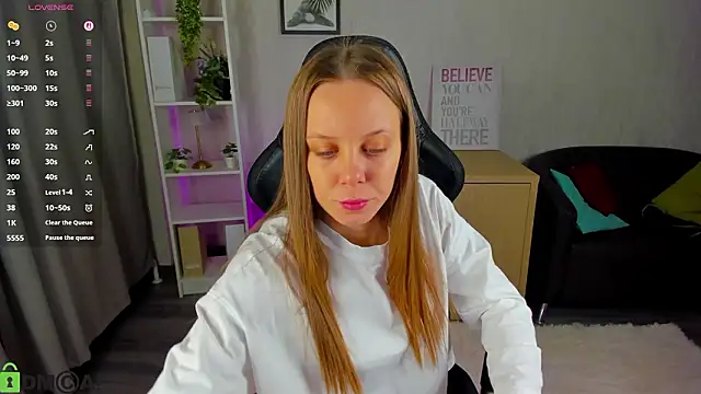 Snapshot of Tesssa_Young chatting on 02-22-26, 12:46 Tesssa Young online show from 02-22-26, 12:46