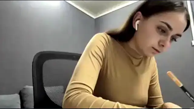 SarahHeadly online show from 02-13-26, 02:28