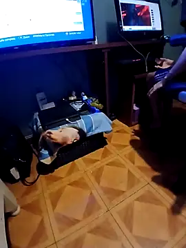 Snapshot of Luzz12 chatting on 03-21-26, 11:41 Luzz12 online show from 03-21-26, 11:41