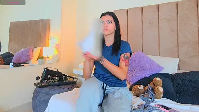 LANA LARSEN online show from 02-28-26, 11:43