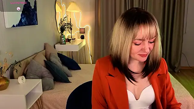 Oliiviaa  online show from 02-27-26, 08:14