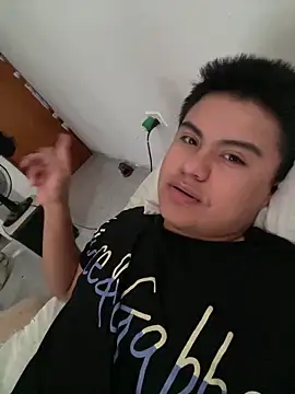 Snapshot of andresmahecha777 chatting on 03-24-26, 09:48 andresmahecha777 online show from 03-24-26, 09:48