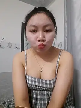 Heo xxinhxx online show from 02-15-26, 01:10