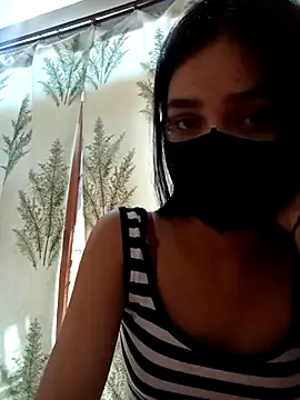 Mahira-- online show from 06-18-26, 03:49