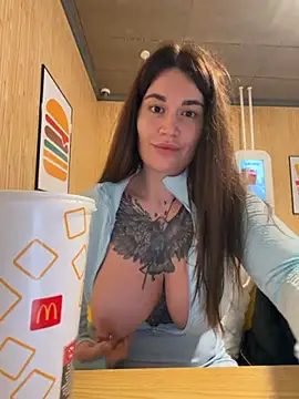 TattooGirlAlia online show from 11-04-25, 07:28