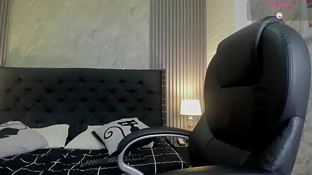 isabella  lux online show from 02-20-26, 07:05