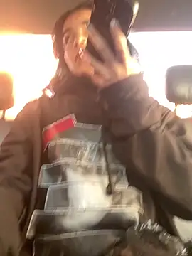 bliinkii and luka  online show from 02-26-26, 01:00