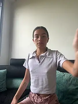 bliinkii and luka  online show from 04-06-26, 12:28